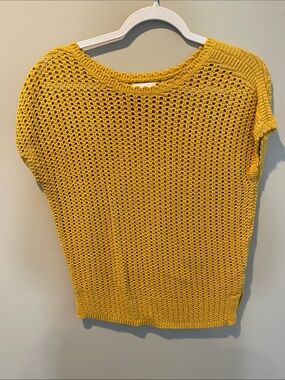 Old Navy Short-Sleeve Open-Knit Crew Sweater in Yellow
